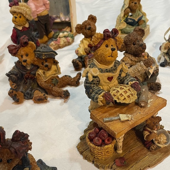 Boyd’s Beats Lot of 15 Excellent Condition - Picture 4 of 16